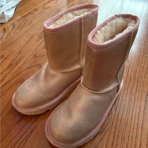 Girls Rose Gold Uggs